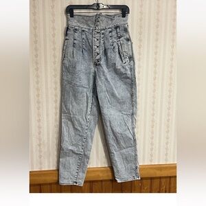 Express Tapered Ankle Super High Rise Jeans Women’s 6 Light Wash Button Fly